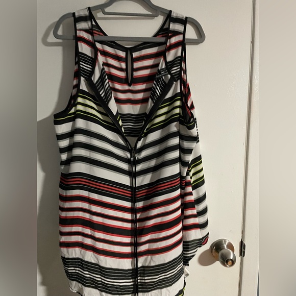 Maurice’s Women’s Multicolor Sleeveless Tank Top Shirt Size 3 - Picture 3 of 8